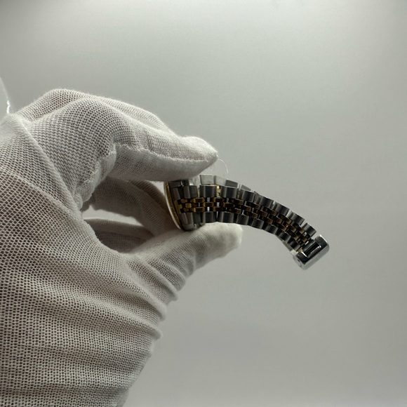 SOLD***Ladies Rolex Datejust***SOLD - Picture 7 of 11